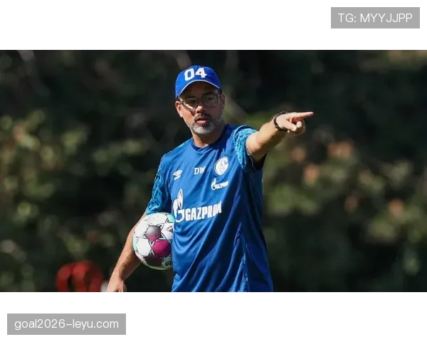 赫尔城新老板阿库恩上任,誓言重振球队辉煌引期待 赫尔城新老板阿库恩上任,誓言重振球队辉煌引期待