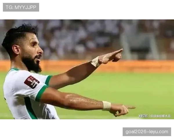 马赛中路渗透战术显成效,主导比赛节奏展现进攻优势 马赛中路渗透战术显成效,主导比赛节奏展现进攻优势