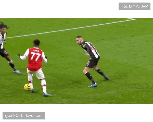 福登 vs 萨卡:英超边锋进攻效率与战术角色对比 福登 vs 萨卡:英超边锋进攻效率与战术角色对比